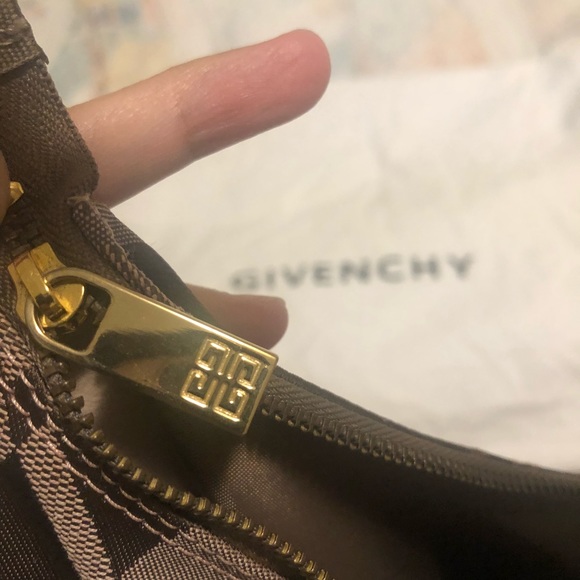 Authentic givenchy bag - Picture 16 of 16
